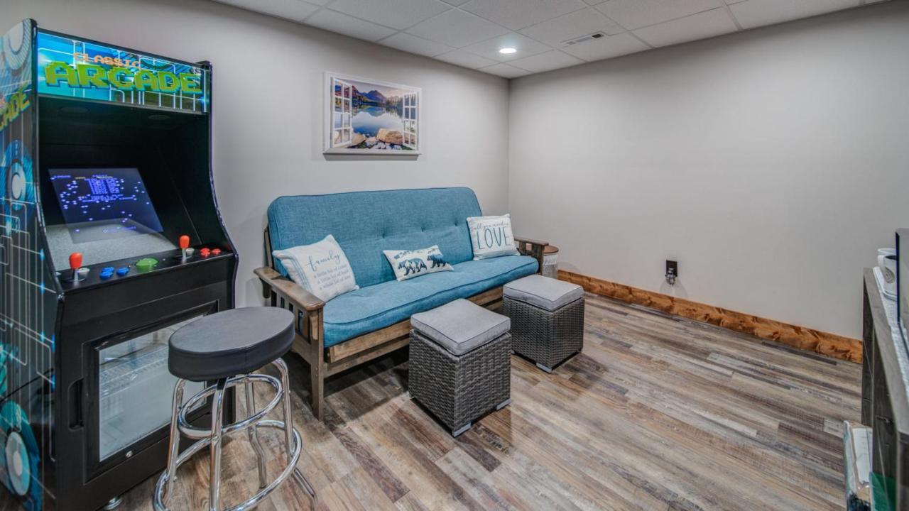 Brand New Build Luxury Mountain Chalet With Hot Tub, Pool, Game Room, Premium Features Ellijay Exterior foto