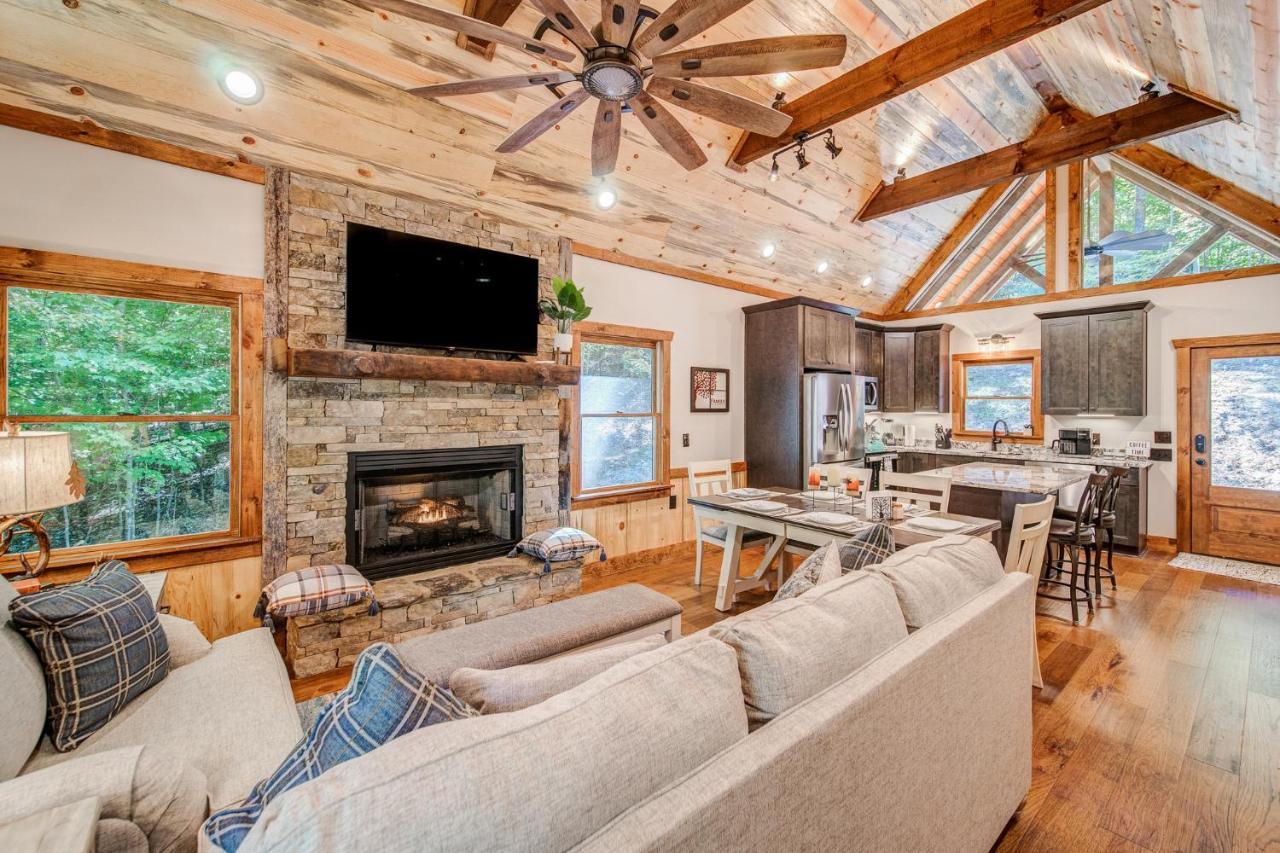Brand New Build Luxury Mountain Chalet With Hot Tub, Pool, Game Room, Premium Features Ellijay Exterior foto