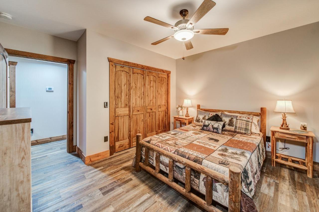 Brand New Build Luxury Mountain Chalet With Hot Tub, Pool, Game Room, Premium Features Ellijay Exterior foto